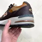 第2位　【4.6万円超のニューバランス】高級鞄のように育つ極上レザー！英国製「M991v1」が放つ“別次元の品格”をエディターが試し履き