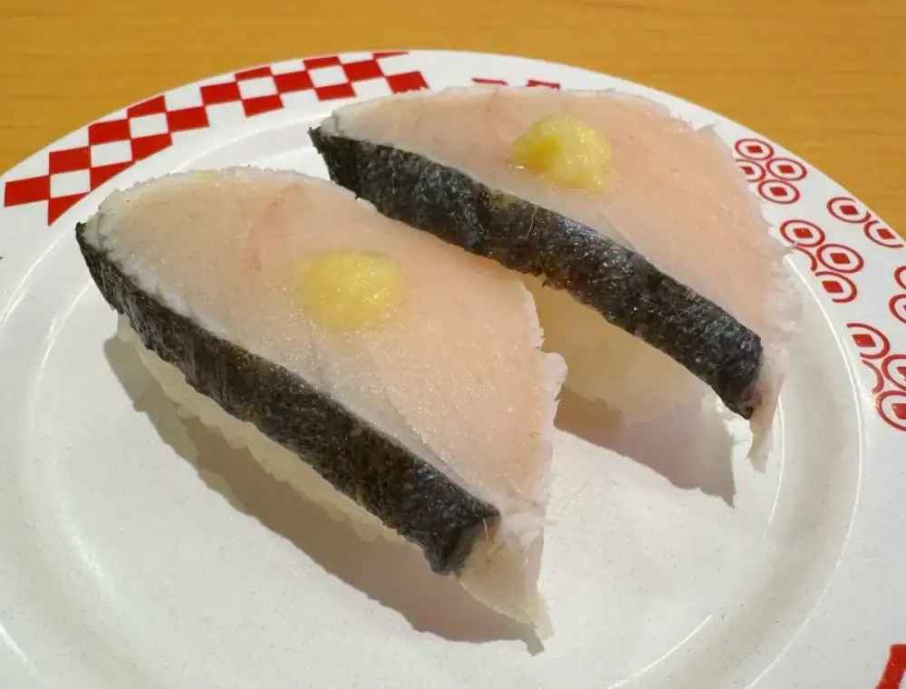 第2位　【5種盛りで580円!?】スシローの春メニューがコスパ崩壊…鮮度抜群の桜鯛にお得な食べ比べ皿も！“絶対食べるべき”限定ネタを徹底レポ