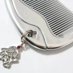 第1位　【ドンキが本気出した】990円コーム「mion」があのラブクロムにそっくり!? 5000円の本家とガチ比較したら衝撃の結果に…