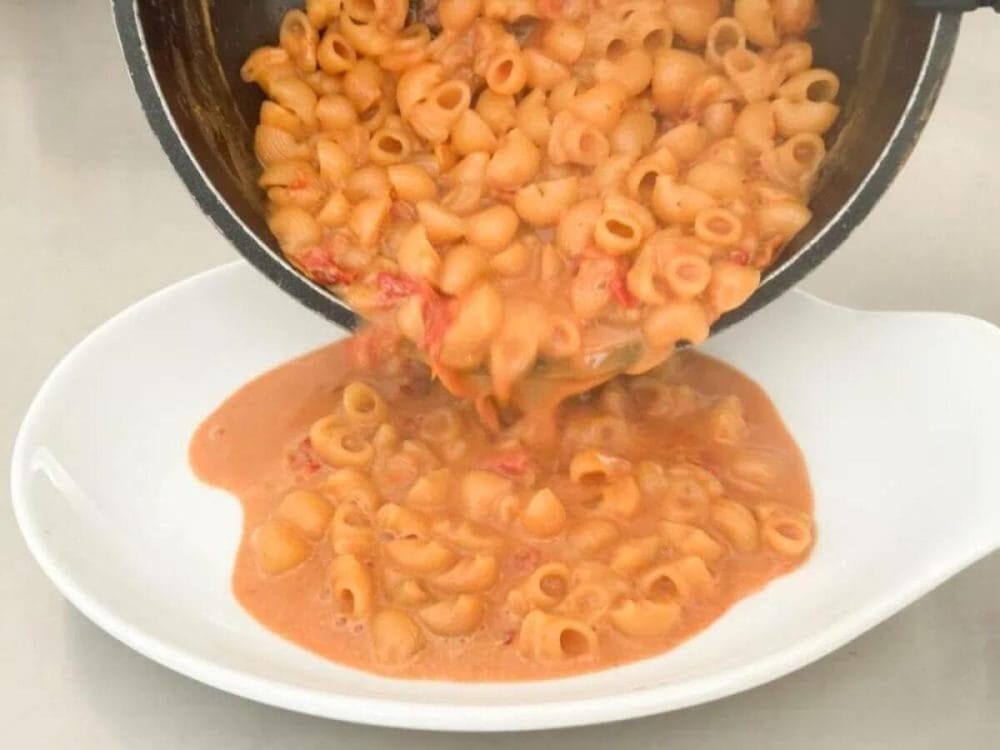 第2位　【1食約117円の本格イタリアン】“業スーの袋麺”は格上感が違う！鍋ひとつ、即席ラーメン感覚で作れるパスタが激ウマすぎた