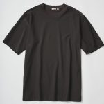 Tシャツ ￥12,100 BROWN