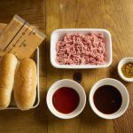「チーズ・ミーツ・ドッグ」の食材一覧