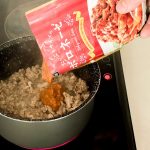 粗挽き肉追加マストとなれば、はじめからパスタソースの温めと同時進行で調理もできるのです