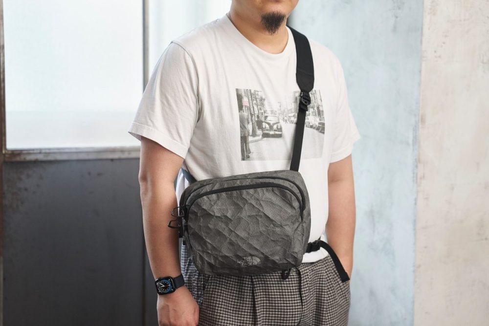 斜め掛けショルダーポーチにも