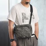 斜め掛けショルダーポーチにも