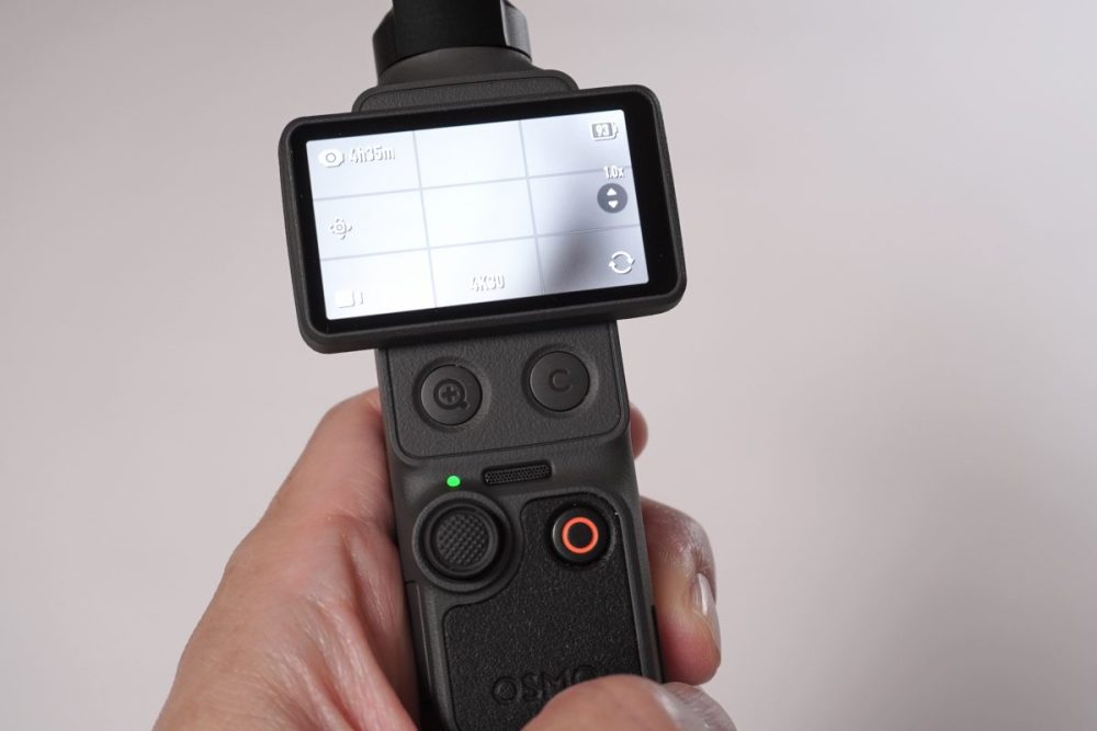 Osmo Pocket 4は新しく物理ボタンが２つ搭載