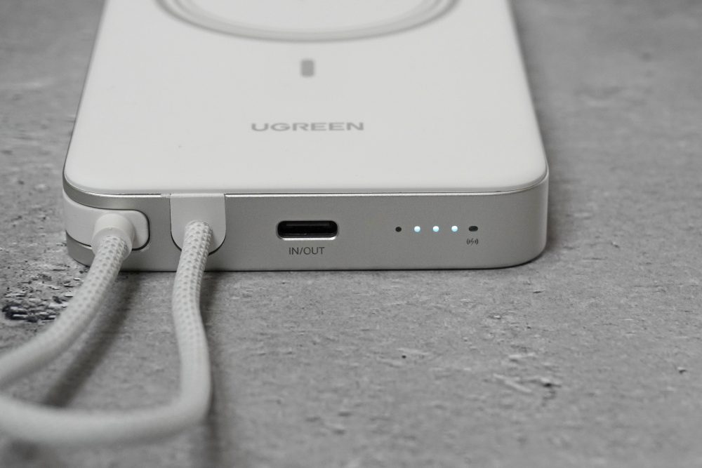 インジケーターで充電残量がひとめでわかる