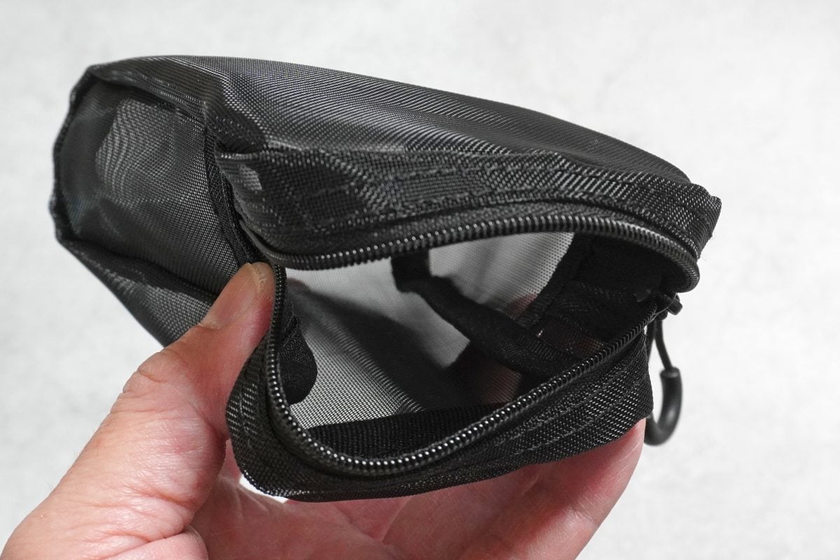 開口部がガバッと開き、ものの出し入れがしやすい