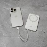 内蔵USB-Cケーブルで充電もできる