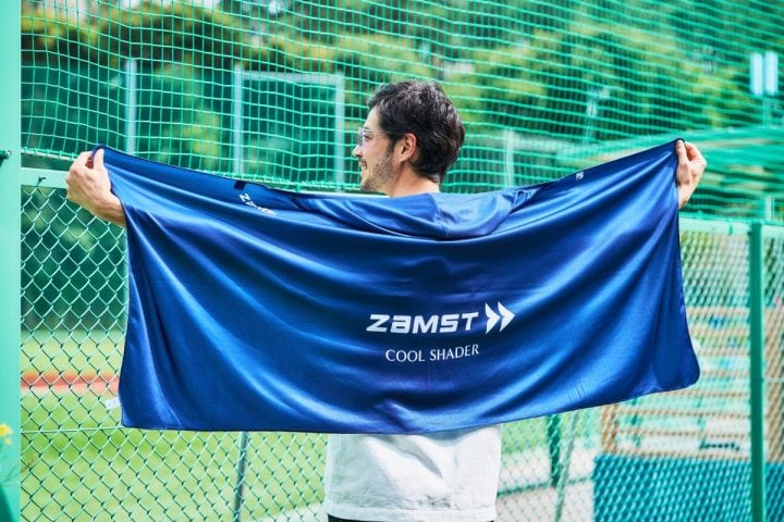 【マイナス15℃の衝撃】夏の野外を救う「冷感ポンチョ&タオル」が凄い!濡らして絞るだけで何度でも冷たい猛暑対策アイテムを解説