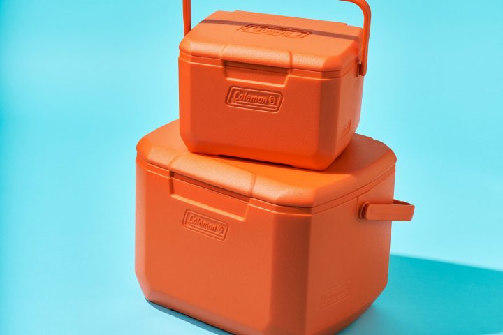 【1万円以下の名品】ビームス別注“オールオレンジ”なコールマンが買い!「ひとひねりがアツい」センス抜群のセレクト別注2選