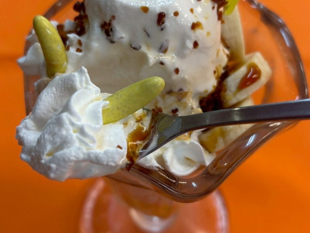 バナナの形をしたチョコレートがお気に入り。トロピカルでまったりとした甘さがほのかに鼻を抜ける感覚、ぽりっとした食感がたまらなかった!