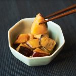 さつまいものねっとりとした食感と冷たさが心地よく、蜜の濃厚な甘みと混ざり合うことで贅沢感ある味わいに!