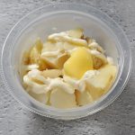 レンジで温めるとバターが馴染み、よりビールに合う味わいに!