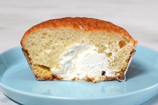【ローソンの問題作】500kcal超え「背徳パン」を実食！危険なウマさに脳もストレスも溶ける。ガリマヨシュガー、バターホイップメロンの衝撃
