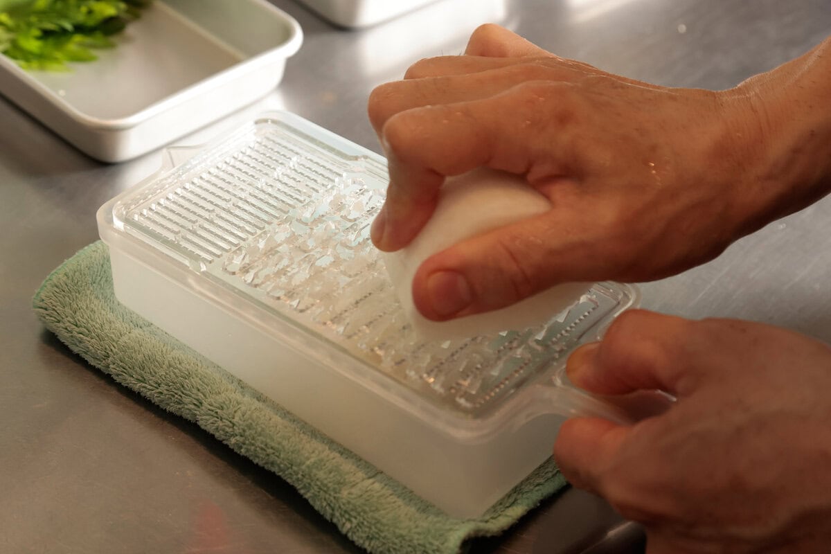 大根おろしを作る