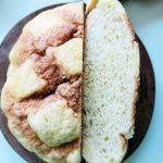 温めることで、表生地の香りが倍増するとともに、内側の生地はよりしっとりふわふわに