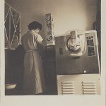 当時の販売店の様子