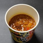 お湯を入れて5分待ち、かきまぜて完成