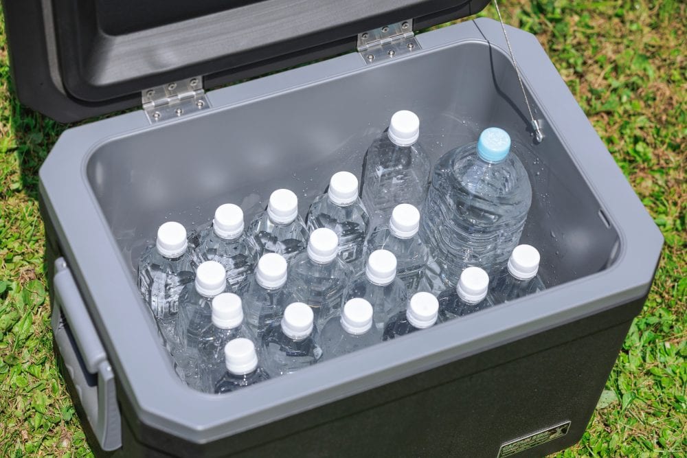 大容量45Lサイズの収納目安は350mL缶なら70本、500mLペットボトルなら53本