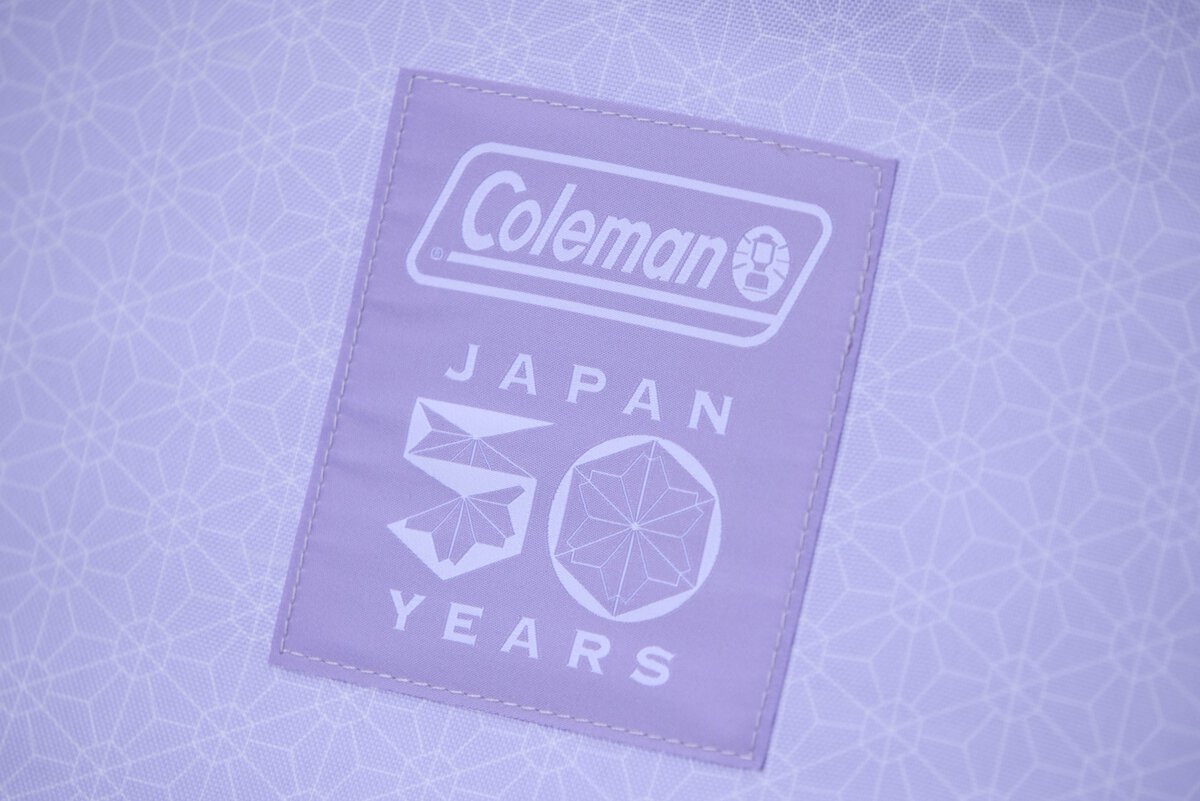 「50リミテッド」シリーズには50周年ロゴと桜亀甲文様をデザイン