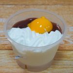 満月のようなたまごプリンがきれい。