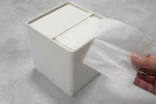 【無印良品1090円の傑作】トイレットペーパーをリビングに置く!? “小掃除が激変”するアイデア商品が超優秀！無印マニアが徹底レビュー