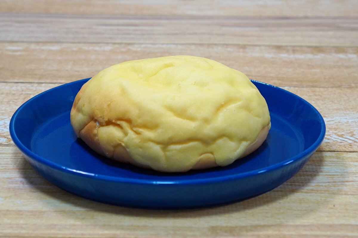 ブールパンとは丸い形をしたフランスパンのこと。