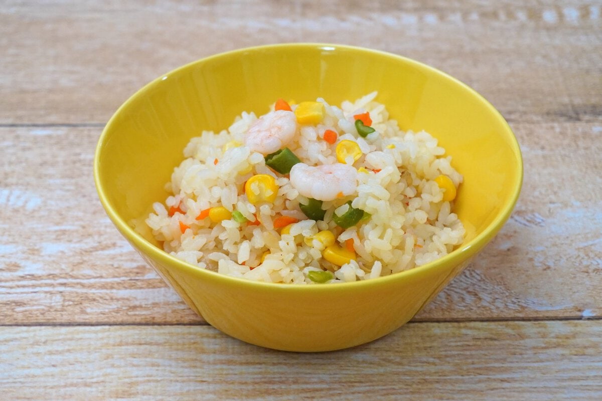 ふんわりとしたご飯はブイヨンの旨みをたっぷり吸い込んでいます