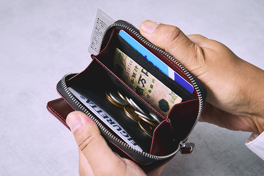 【見た目以上に高機能】ミッシェル クランの上質“飛騨牛”レザー財布はまさに革新的！