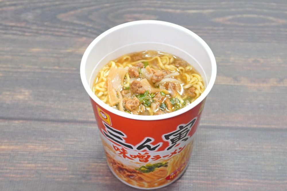 東洋水産「三ん寅　味噌ラーメン」