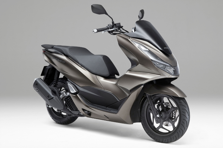 【このスクーターが欲しい！】Hondaがプレミアムスクーターに都会的なカラーリングを追加！