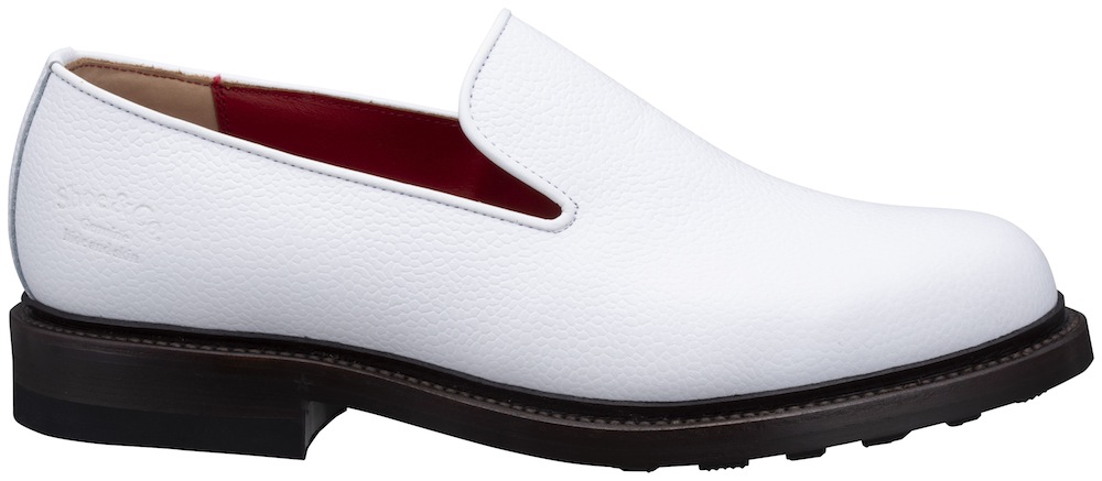 「REGAL Shoe & Co.」新型スリッポン。純白なシボの型押しが春コーデにピッタリ！