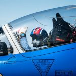 パトルイユ・ド・フランスのパイロットが着用するフライトスーツを想起させる、ルミナスなブルーを文字盤に採用