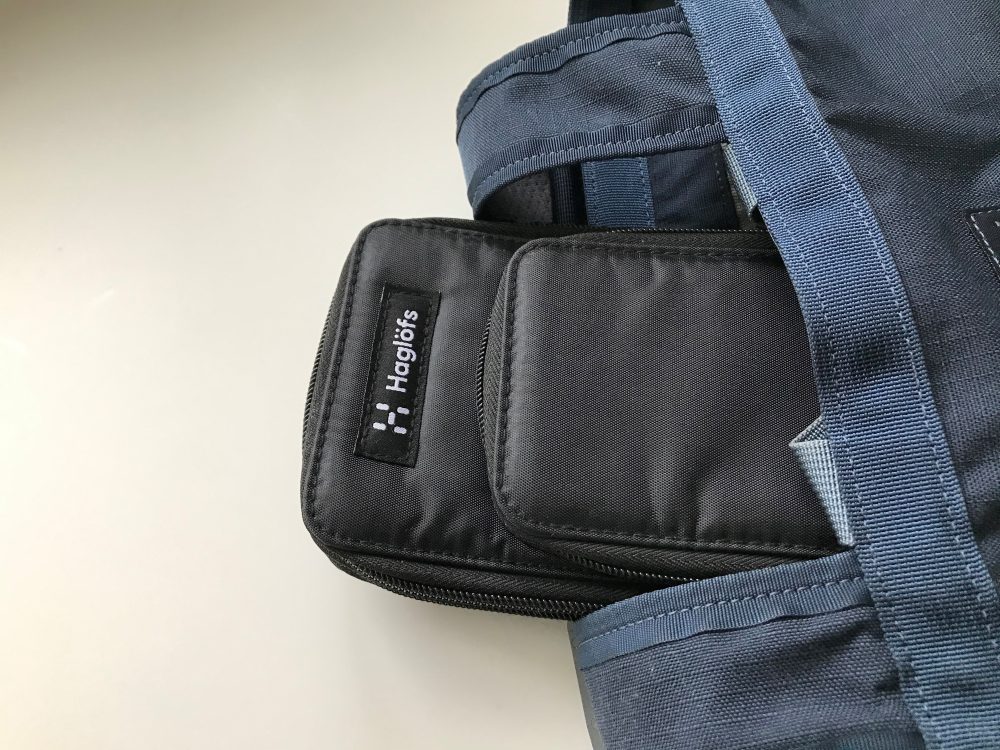 セブン-イレブン限定！ ３つのポケット付き「ホグロフス」のお財布ショルダーバッグを使ってみました！