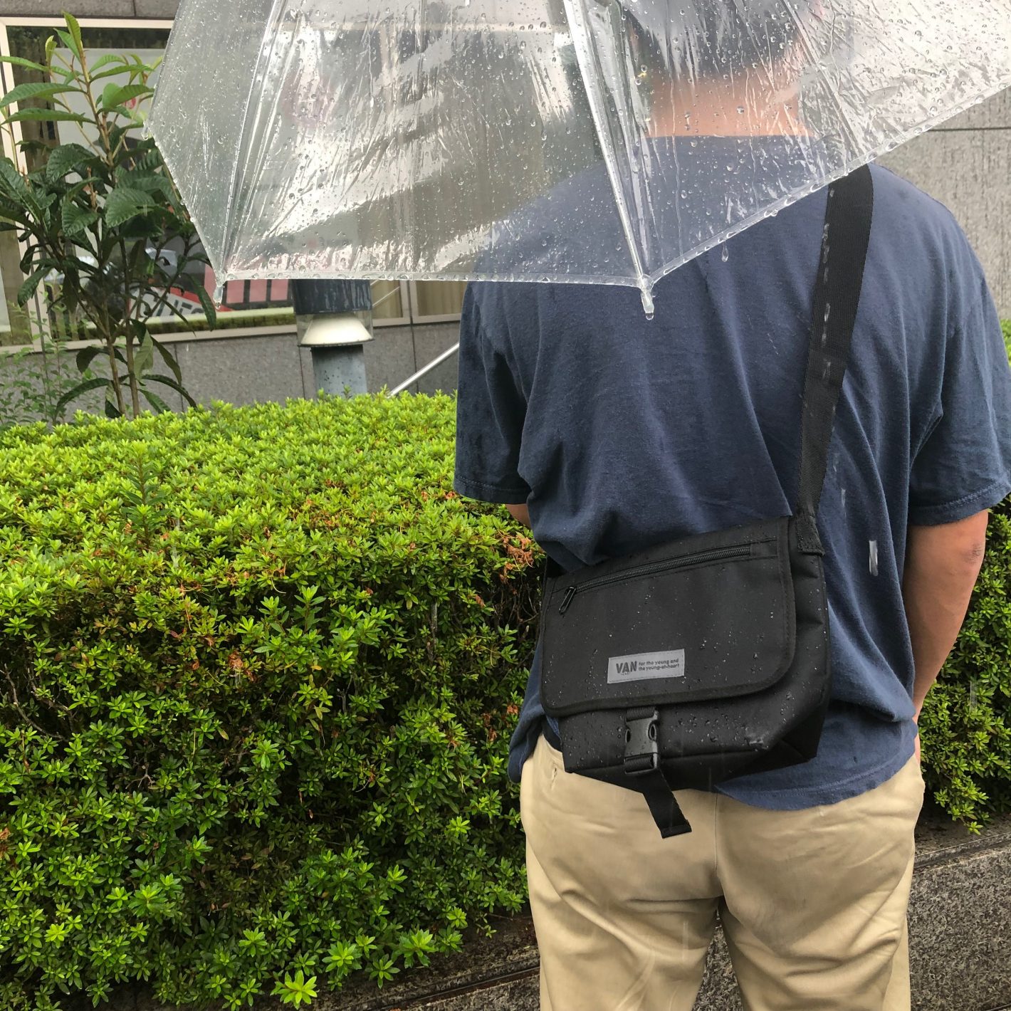 雨でもフェスでも旅行でも！MonoMasterのVANの付録バッグはあらゆるシーンで大活躍間違いなし！