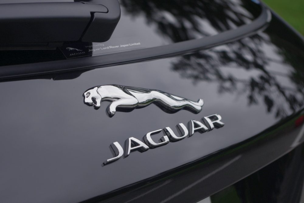 【乗ってみた】ジャガーが初めて生み出したSUV・Fペースは、SUVというよりスポーツカー！