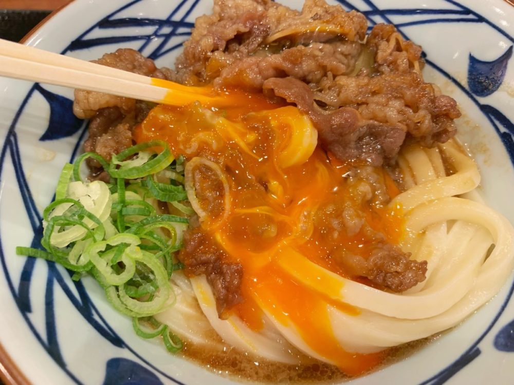 焼きたて牛すき釜玉うどん