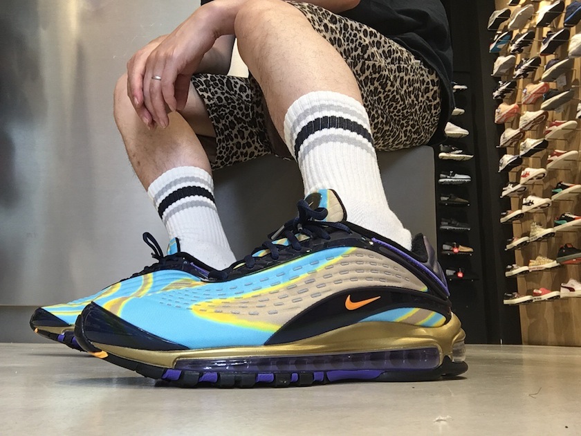 NIKE AIR MAX DELUXE