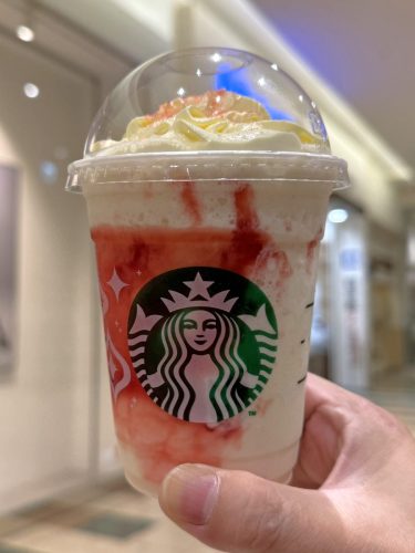 『ストロベリー メリークリーム フラペチーノ®』