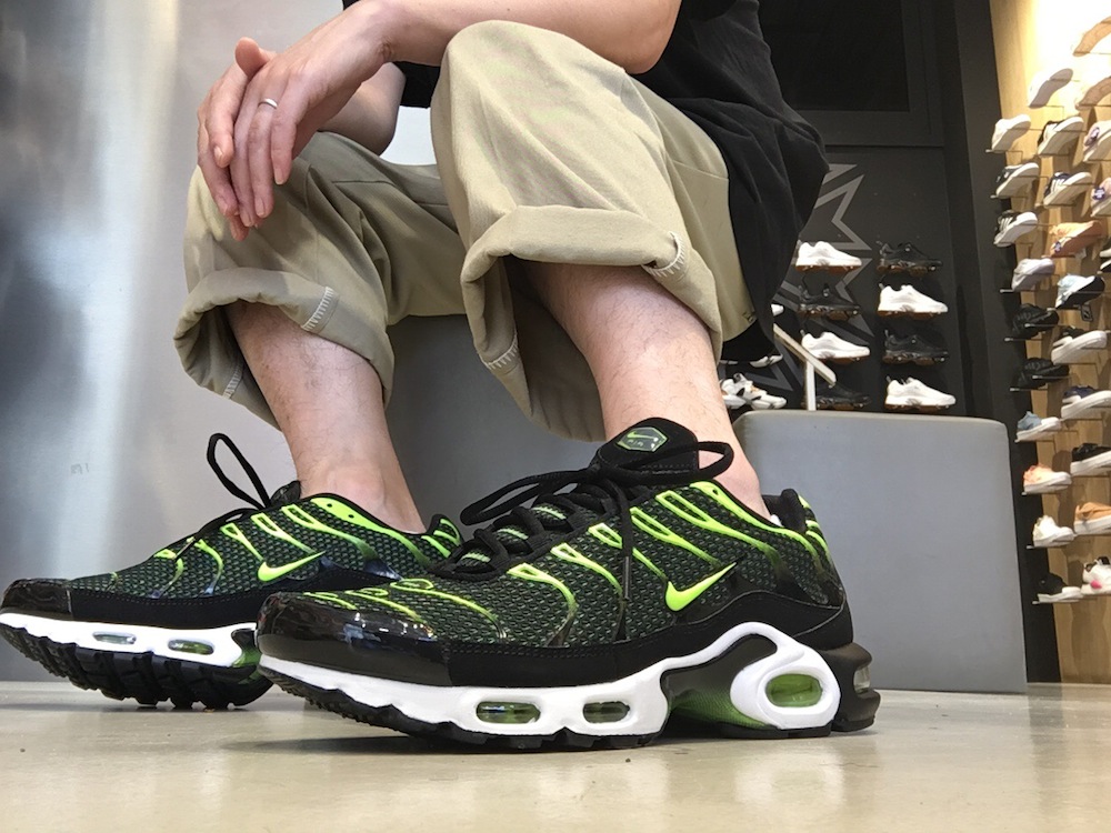 新品】AIRMAX PLUS ナイキ エアマックス プラス マップラ - スニーカー