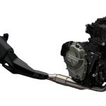 心地よい排気音を演出する「V-STROM 800DE」の2-into-1 エキゾーストシステム