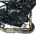 パワーと燃費の両立を目指して設計された水冷DOHC 4バルブ並列4気筒998cm³バランス型スーパーチャージドエンジン