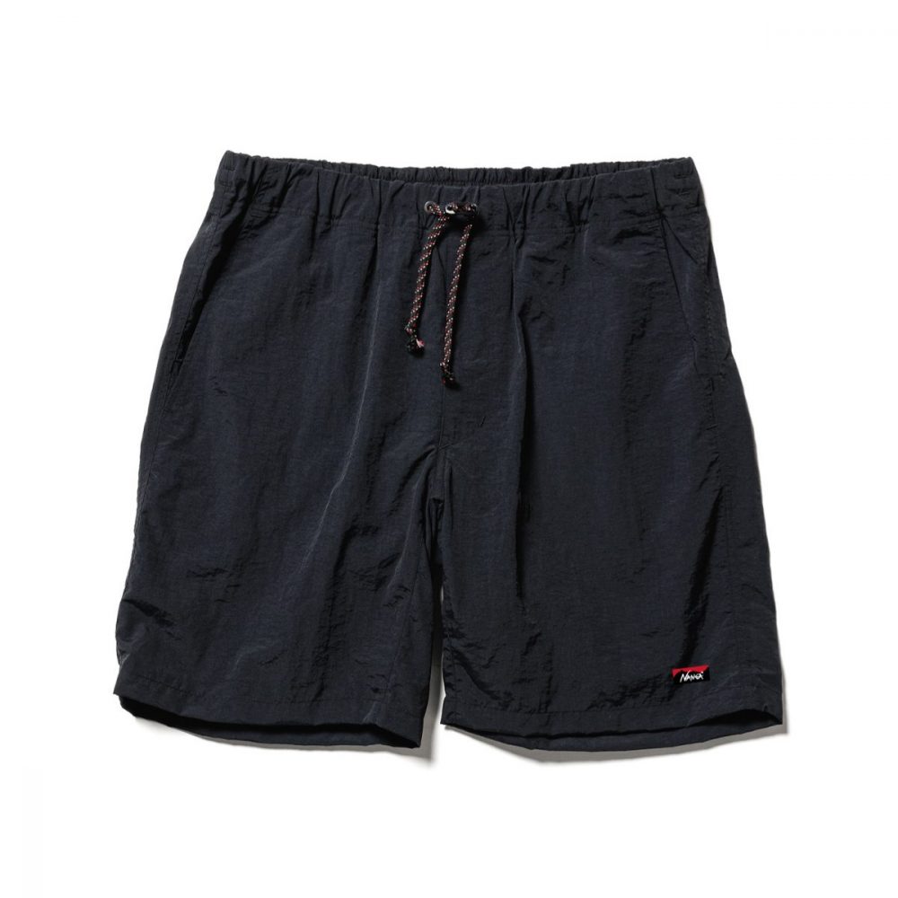 「NYLON TUSSER EASY SHORTS」￥11,000／BLK