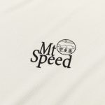 故ウーリー・ステックが開発したスリーピングバッグ「MOUNTAIN SPEED」を踏襲したネーミング