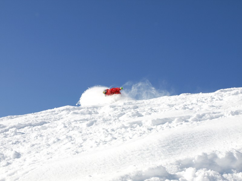 【国内最大級の広いゲレンデ】つがいけ高原スキー場でスノースポーツを楽しもう！
