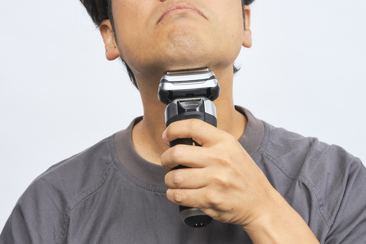 第1位 【電気シェーバーNo.1決定戦】「コスパ」「やさしさ」「剃り心地」……最高評価を獲得した髭剃り機は!?