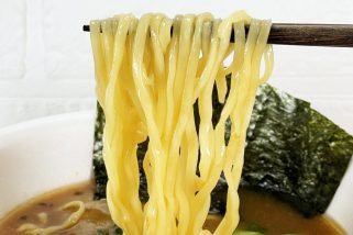 【徹底比較】“横浜家系”カップ麺で本当にうまいのはどれだ!? マニア厳選「横浜豚骨醤油カップ麺」3種食べ比べ！