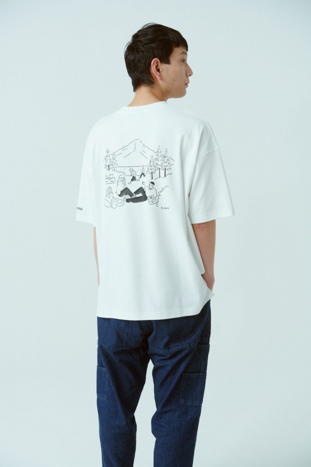 「サンセットウィンドウショートスリーブTシャツ」￥6,600／ホワイト