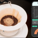 「Senz V」は専用アプリのレシピがコーヒー粉やお湯の量、ドリッピングのペースまでリアルタイムでサポート